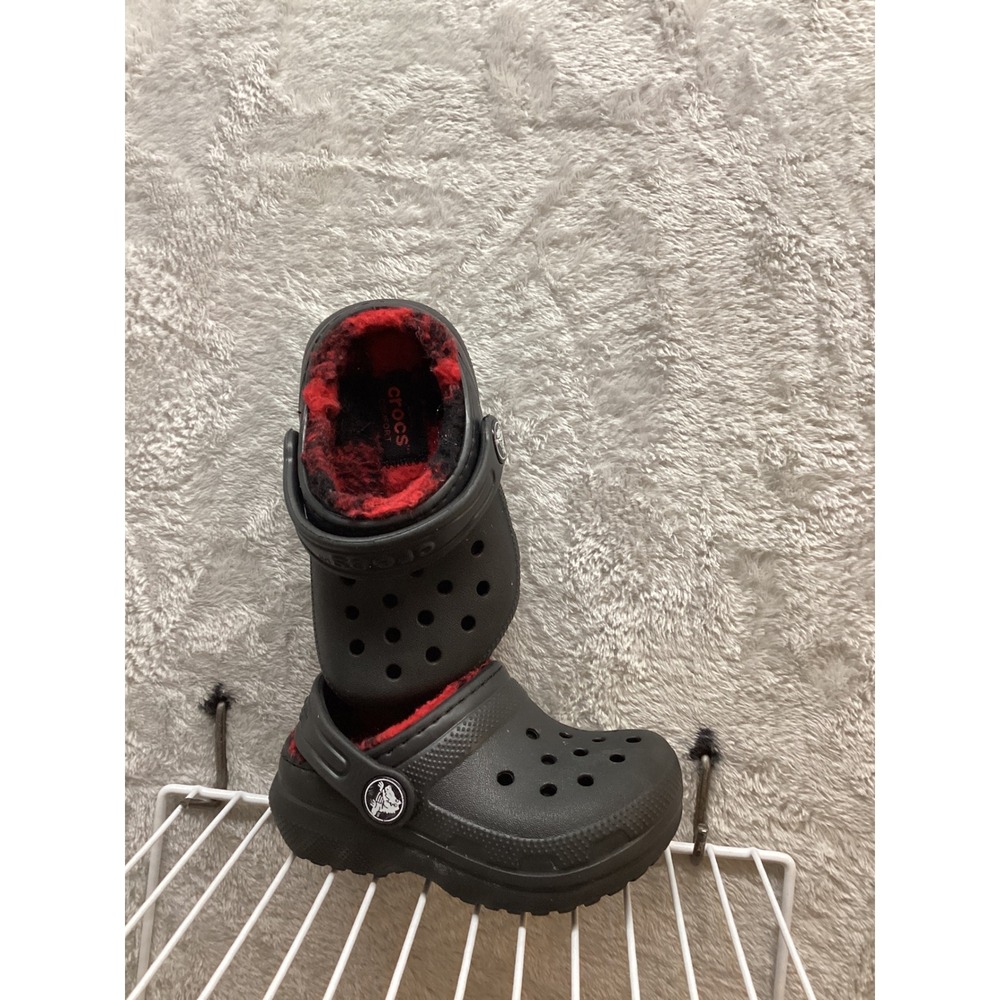 Kids Crocs Lined Clogs Black Red Plaid Toddler Size Toddler‎ 4 - Picture 2 of 6